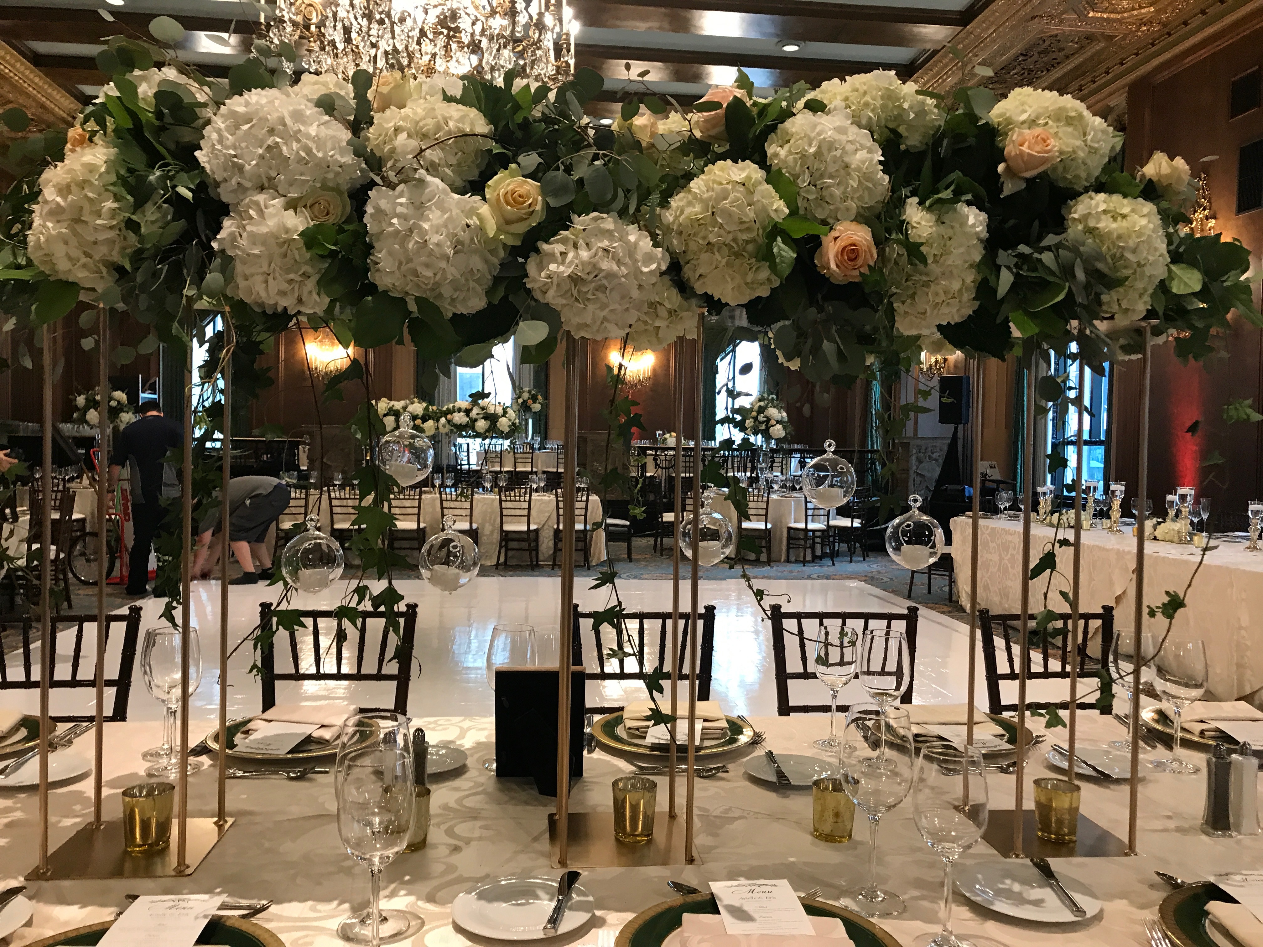 lush greenery wedding flowers chicago