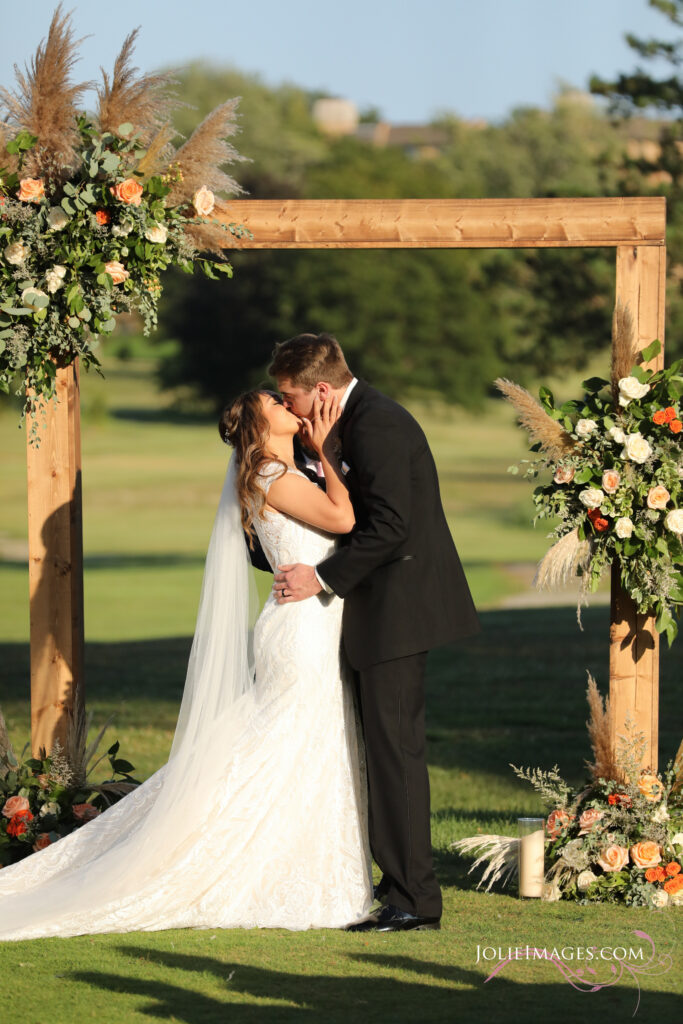 Wedding Arch rentals chicago