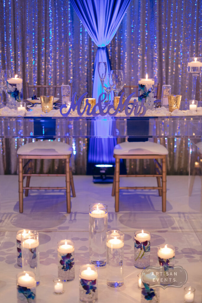 acrylic sweetheart table rental chicago