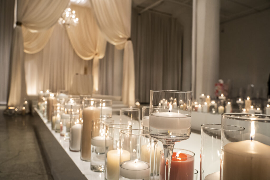 candle holder rentals chicago